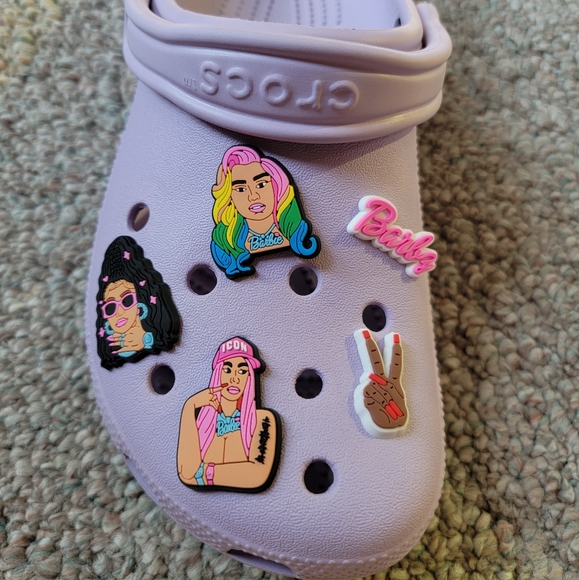 Nicki minaj croc charms - Picture 2 of 2